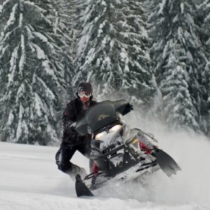 nauka-jazdy-na-skuterach-snieznych-szkolenia-zdj-23