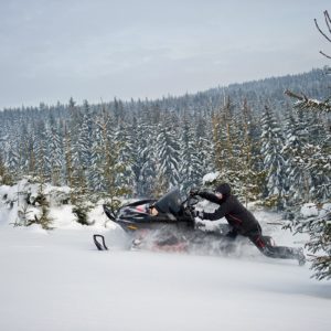 nauka-jazdy-na-skuterach-snieznych-szkolenia-zdj-29